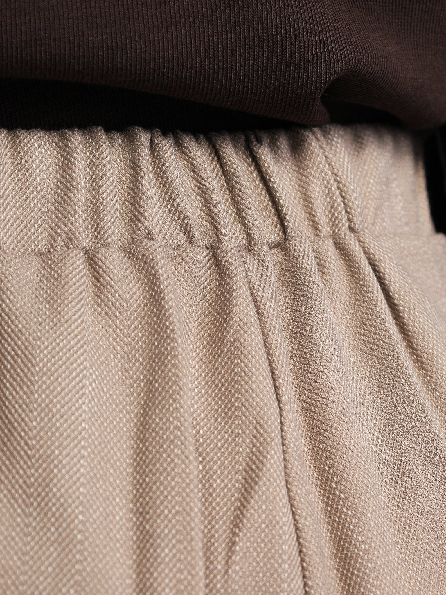 Брюки прямого кроя с эластичным поясом